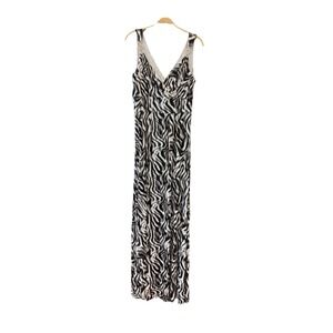 Jennifer Lopez‎ White Grey Black Swirl Maxi Dress NWT Medium